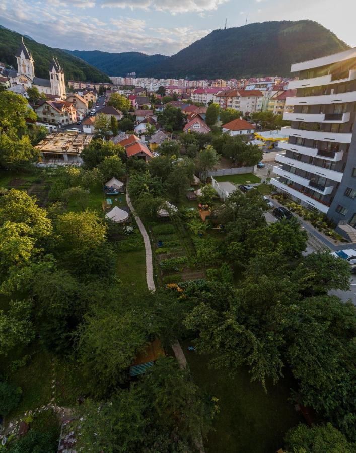 Dragonfly Gardens - The Wagons Hotel Brasov Exterior photo
